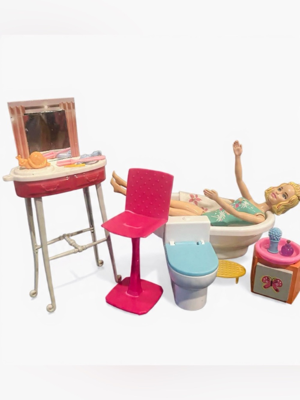 Bathing & Beauty Barbie Bathroom dollhouse furniture bathtub toilet beauty seat